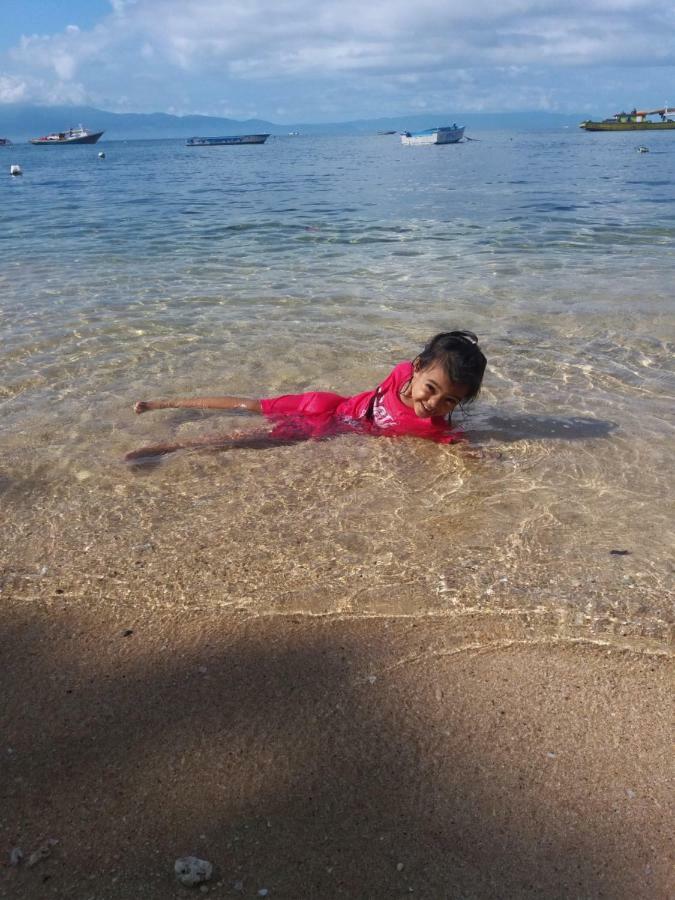 Sunset Guest House & Bar Bunaken Exterior foto